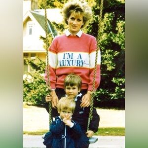 Gyles & George I’m a Luxury Sweater